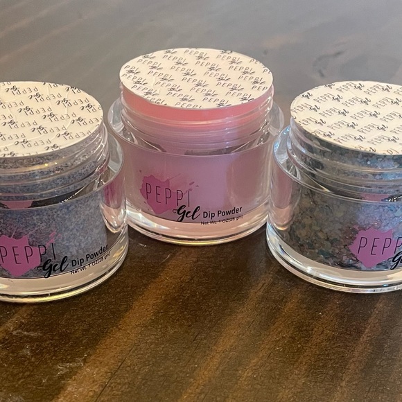 Never Used Peppi Nail Dip Powders - Picture 2 of 2